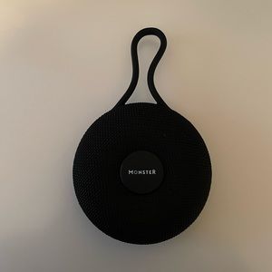 NWOT Koozie Waterproof Bluetooth Speaker